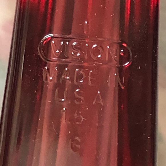 CRANBERRY Corning VISIONWARE 1.5 litre Saucepan - Picture 4 of 5